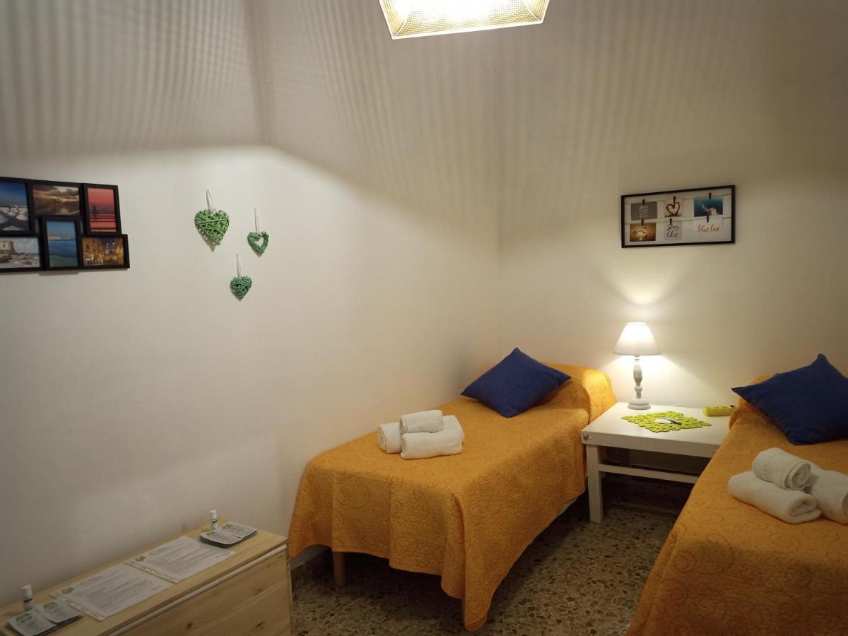 Casa Vacanze Ni Nuccia ตราปานี ภายนอก รูปภาพ
